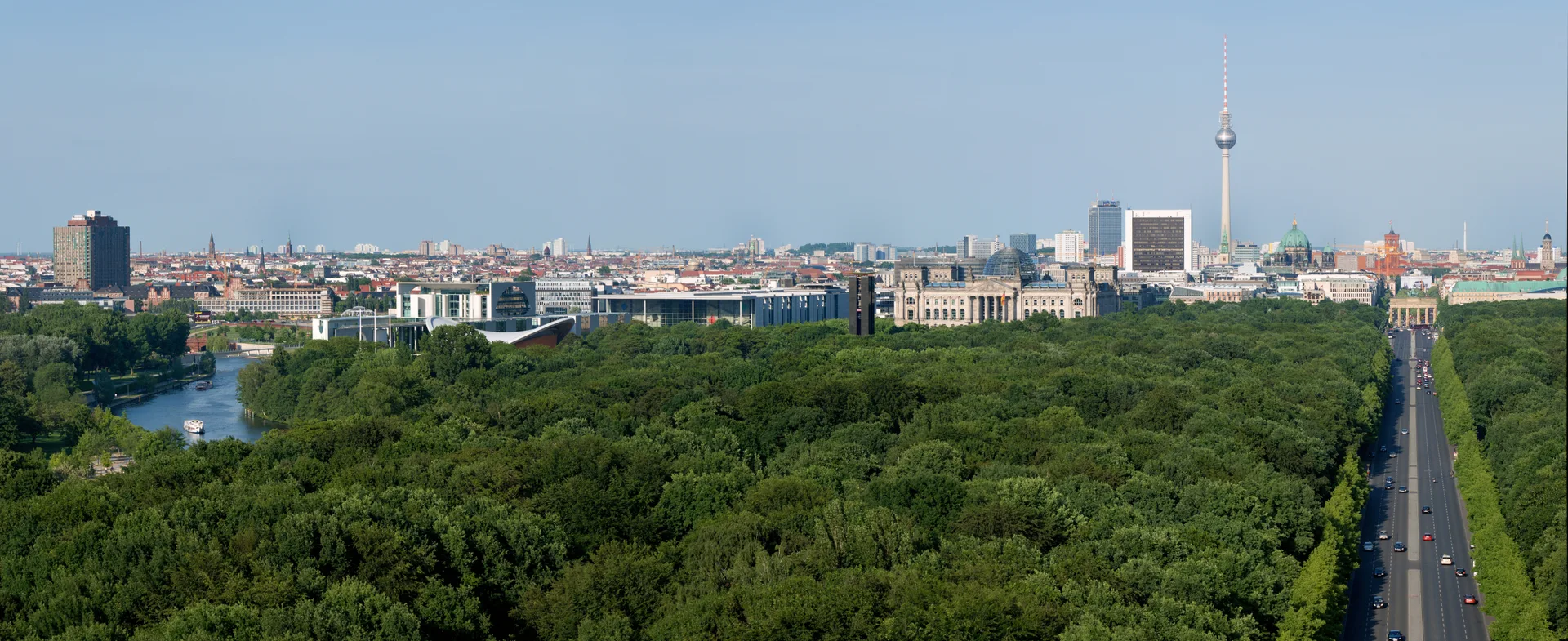 Panorama de Berlin depuis la Colonne de la Victoire avec le Tiergarten et la Fernsehturm